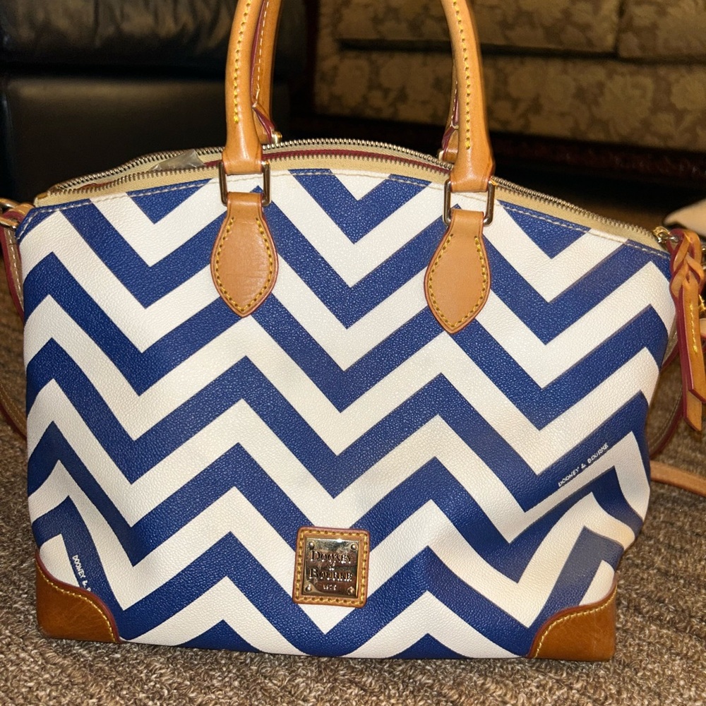Dooney & Bourke Blue and Tan Purse with Chevron Pattern
